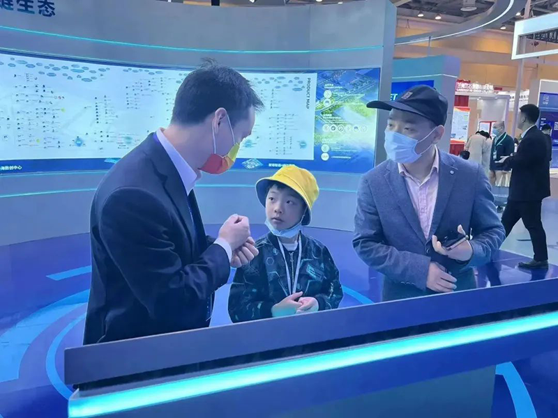 �������� ����δ�� | 2023��9599������������桤���ɿ͹�ҵƷչԲ����Ļ